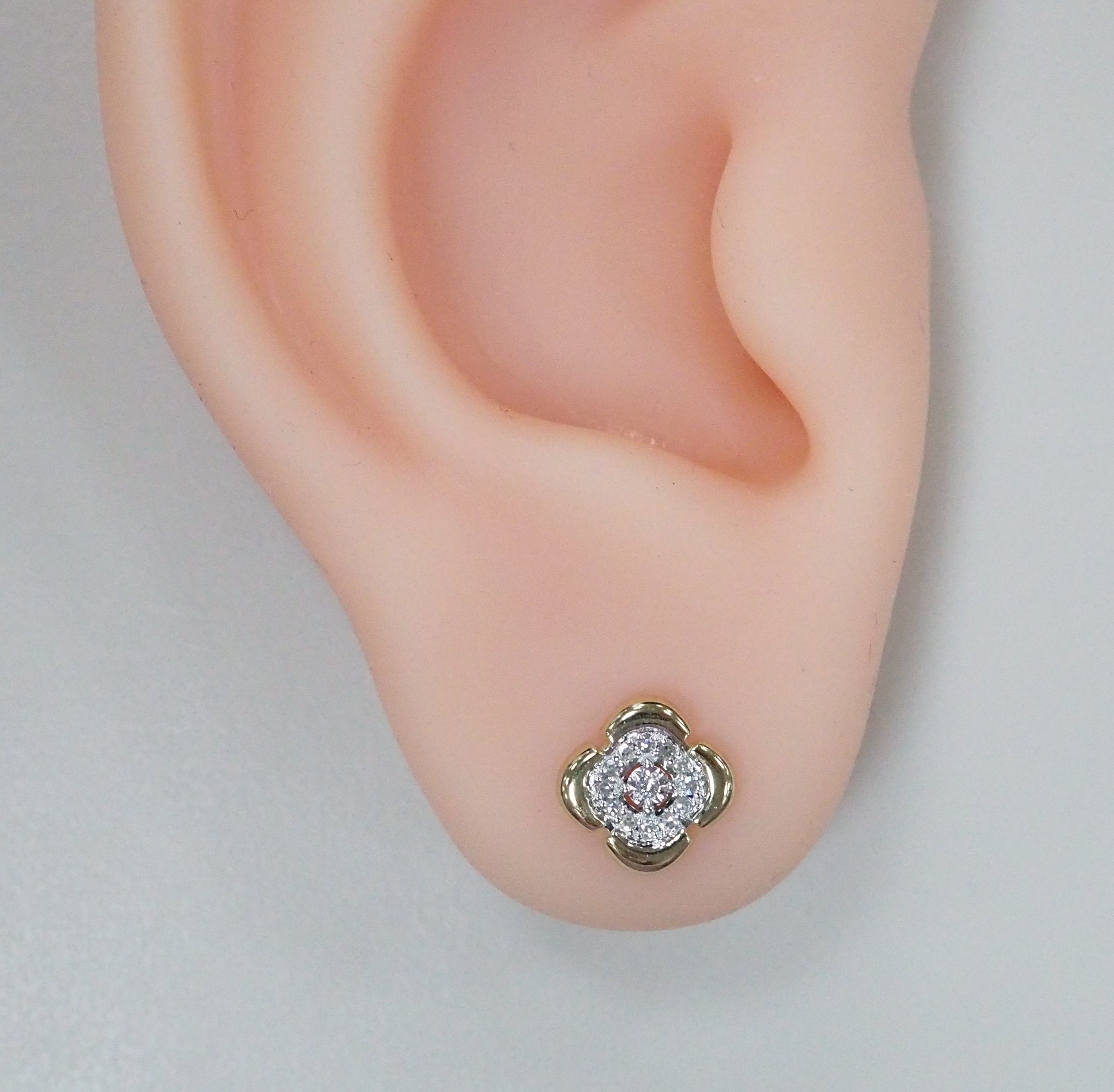 10511-001042 Серьги (Au 585)